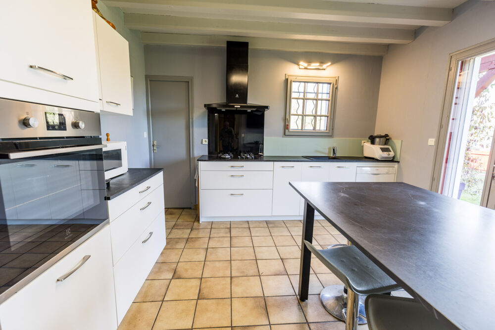 Vente Maison Maison 146 m² – 4 chambres – Bureau indépendant – Saint-Pierre-du-Mont Saint-pierre-du-mont