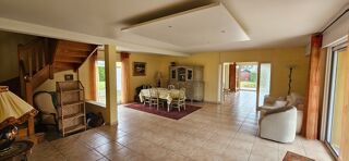  Maison  vendre 10 pices 210 m