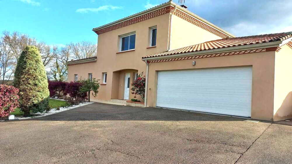 Vente Villa Villa, séjour, cuisine, 3 suites parentales, piscine, 2 garages, atelier, carport, abris bois.. Villeneuve-de-marsan