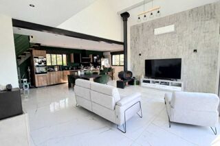  Propri�t�/ch�teau � vendre 5 pi�ces 144 m�