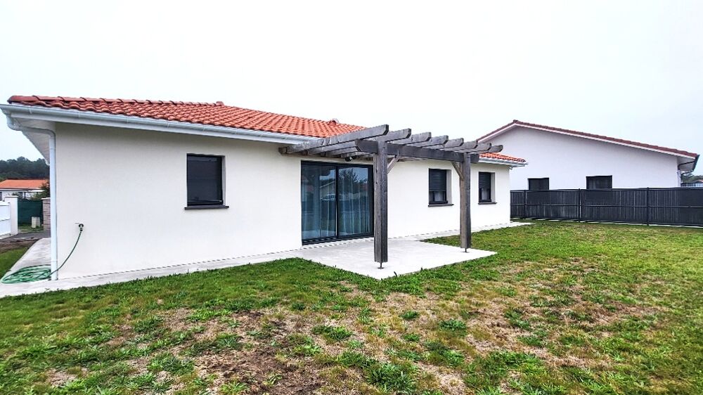 Maison neuve de 106 m² avec jardin et garage à Pontenx-les-Forges