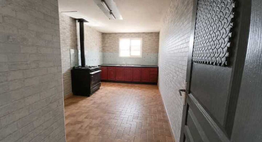 Vente Maison Maison: séjour, cuisine, buanderie, 2 chambres, terrain 1306 m² clos Le houga