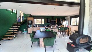  Propriété/château à vendre 5 pièces 144 m²