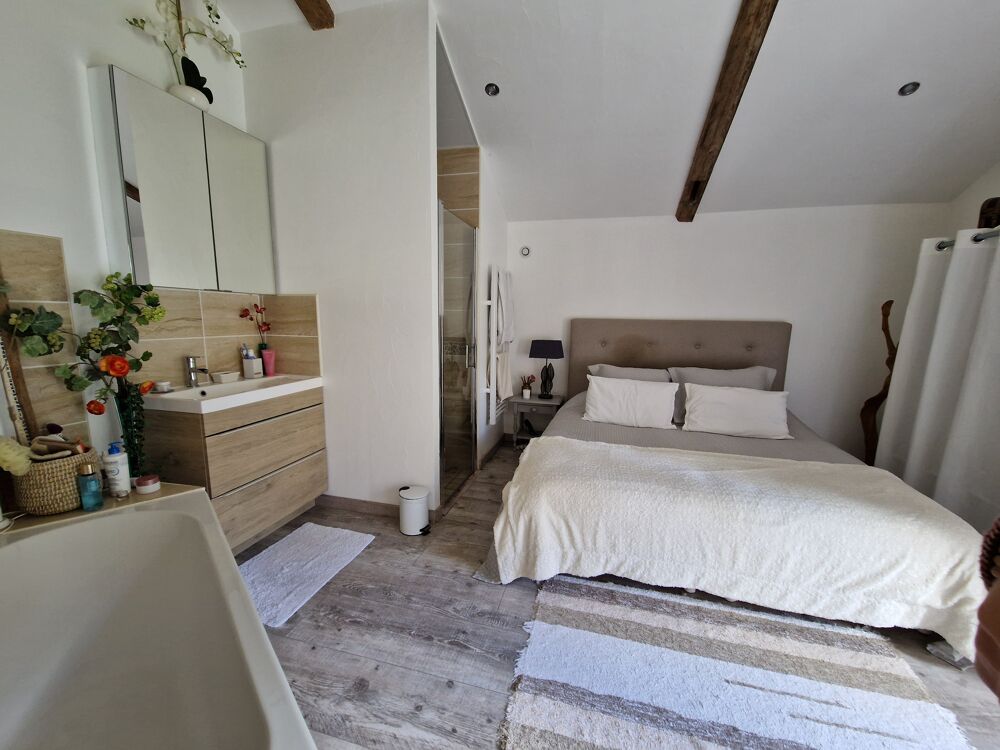2 Maisons et 1 Ecurie sur AIRIAL 1.7 Hectares