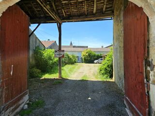  Maison à vendre 14 pièces 320 m²