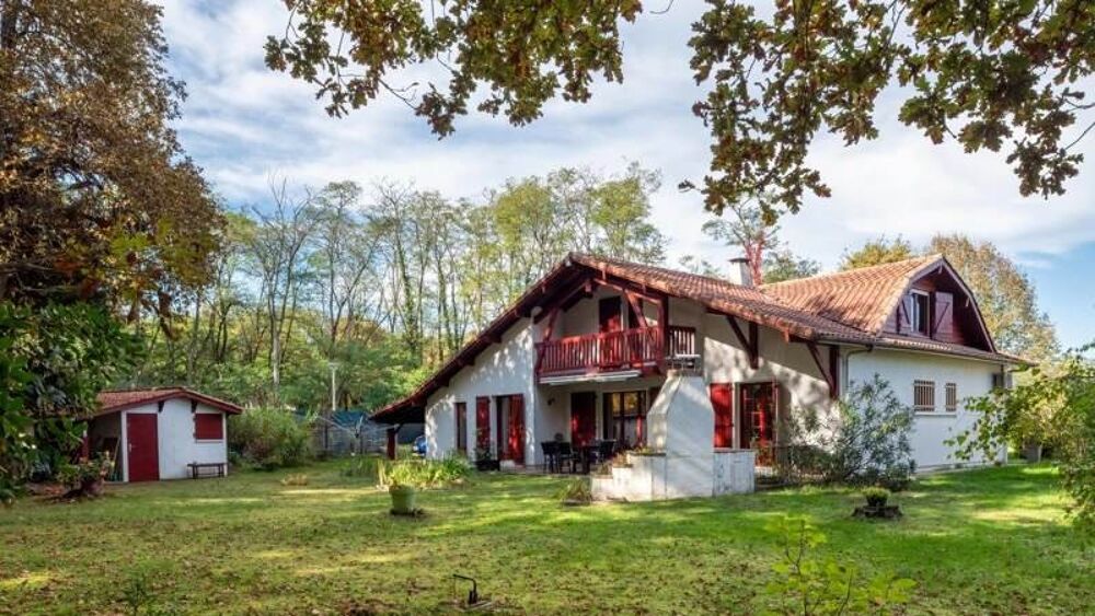 Maison 6 pièces 146 m² · à Saint-Pierre-du-Mont · 146 m² · 254 000 €