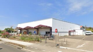  Immeuble à vendre 10 pièces 825 m²