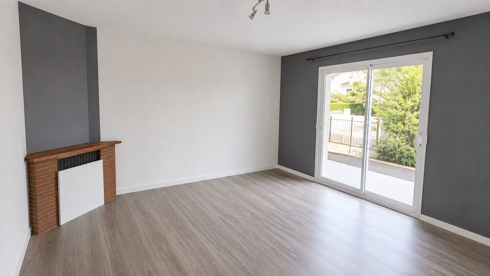 Vente Maison Maison 6 pièces avec jardin de 680 m² Saint-pierre-du-mont