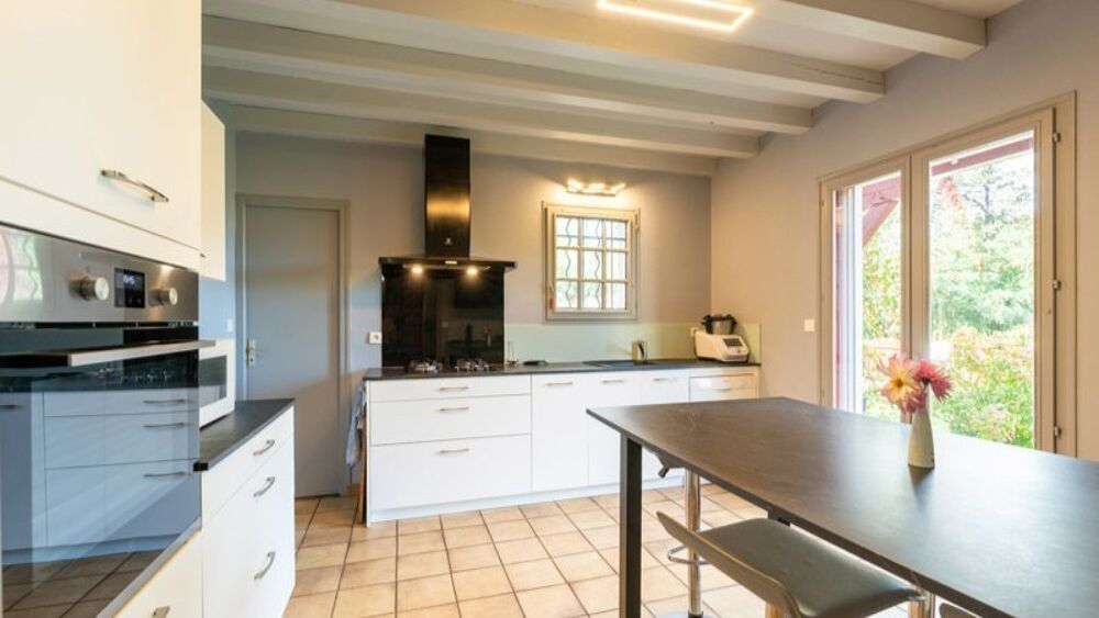 Vente Maison Maison familiale 146 m²  4 chambres  sur Terrain 1 285 m² Saint-pierre-du-mont