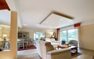  Maison  vendre 10 pices 210 m