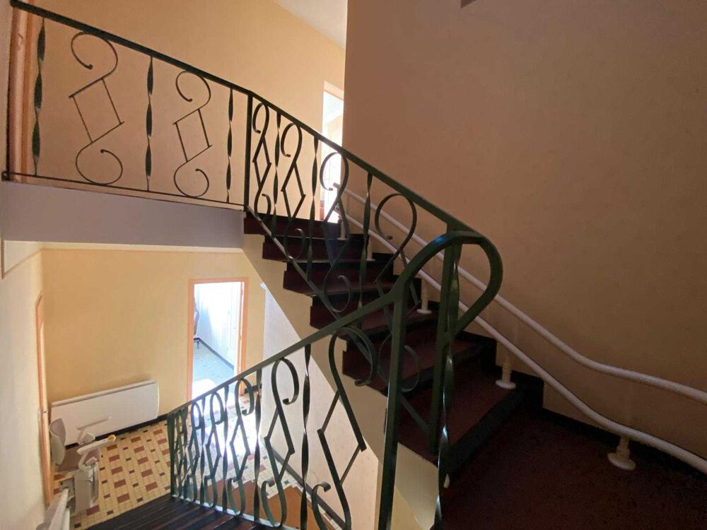 Ensemble deux 2 maisons, 3 garages, atelier, hangar 270 m², terrain 1906 m².