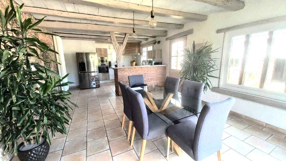 Belle Landaise cuisine séjour salon 4 chambres piscine dépendance 130m² 2000 m² terrain clos.