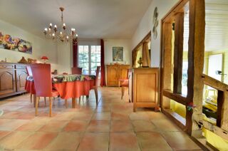  Propriété/château à vendre 11 pièces 360 m²