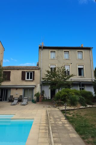  Maison à vendre 13 pièces 442 m²