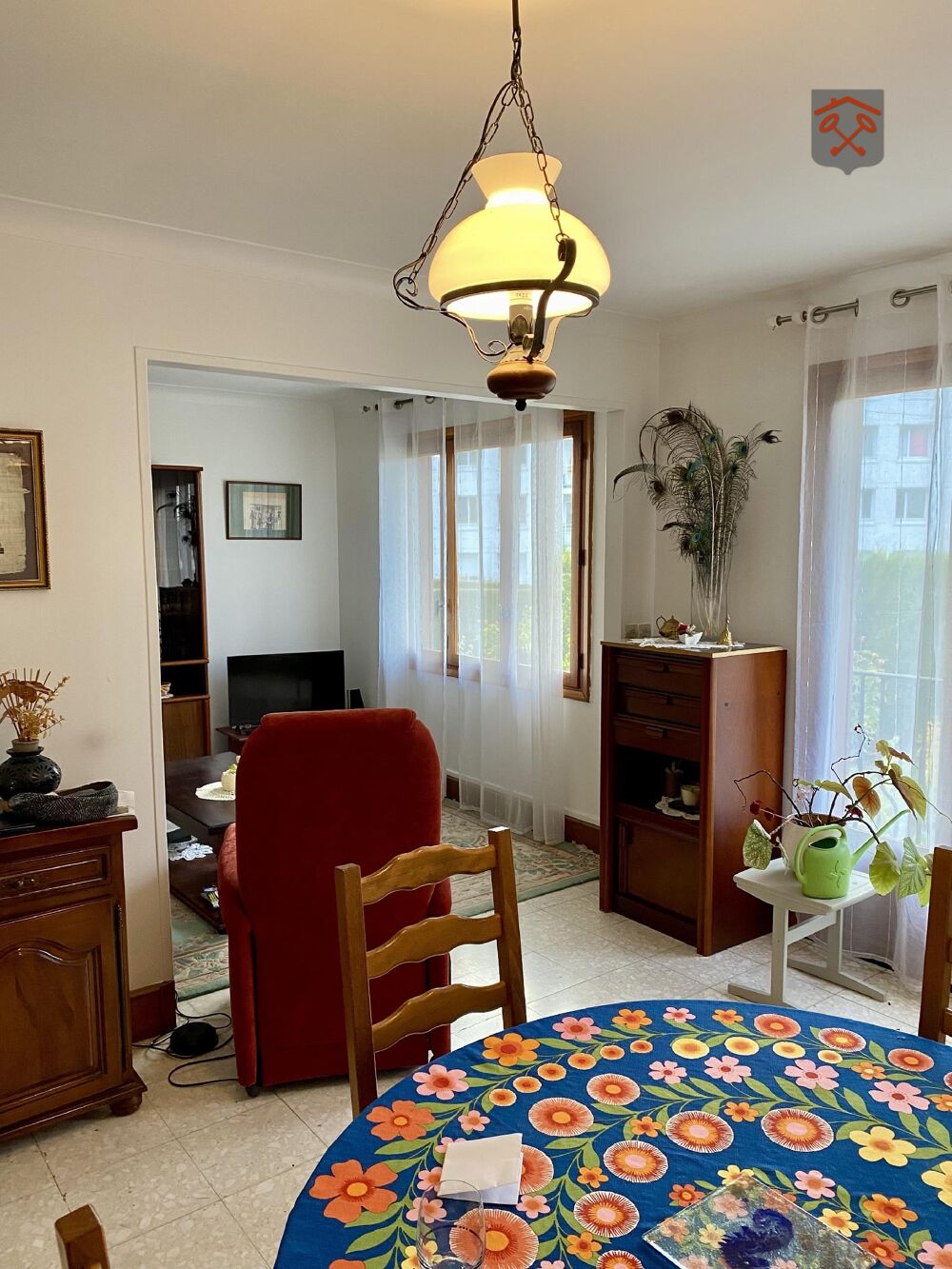 NEYT IMMOBILIER vous propose Réf 4897 à l'AIGLE commerc....
