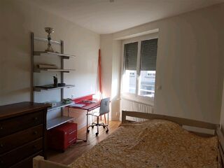  Appartement à louer 4 pièces 83 m²