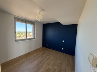  Appartement à louer 3 pièces 68 m²
