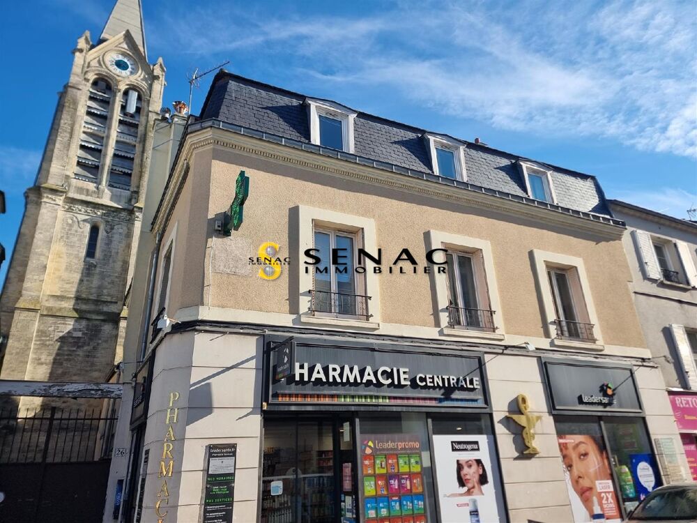 SENAC IMMOBILIER vous propose: PLEIN COEUR DU VILLAGE DE....