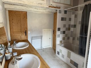  Appartement à louer 1 pièce 100 m²