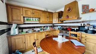  Maison  vendre 10 pices 250 m