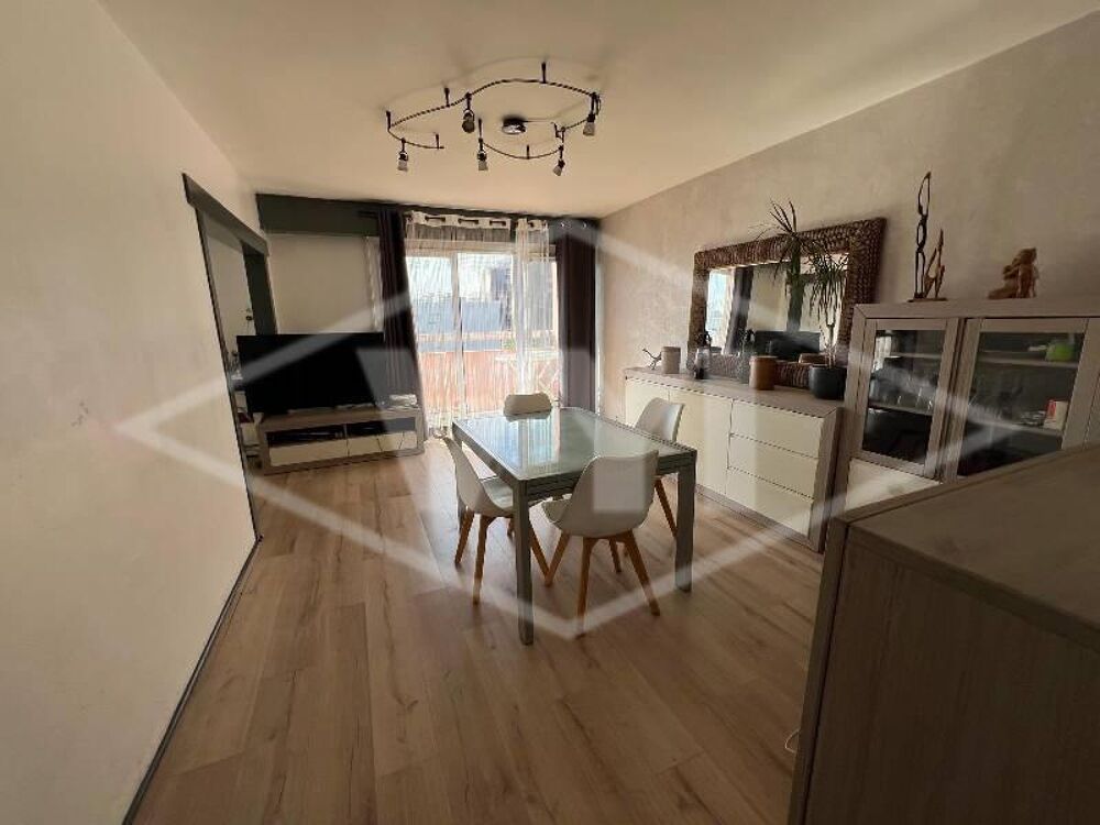 EN CENTRE-VILLENous vous proposons cet appartement de 88....