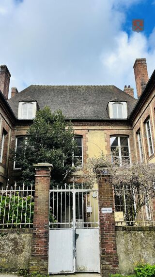  Maison  vendre 10 pices 300 m