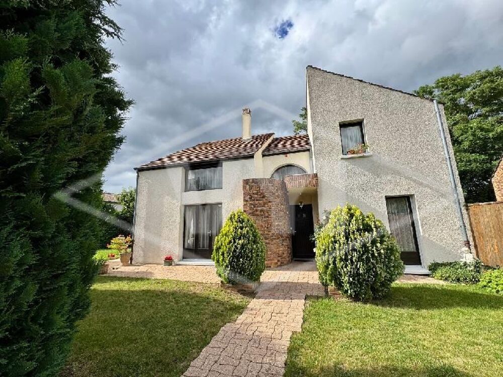 vente Maison - 5 pièce(s) - 159 m² Combs-la-Ville (77380)