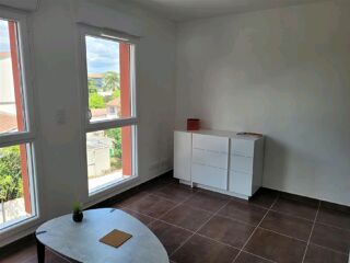  Appartement à louer 1 pièce 28 m²