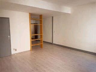  Appartement à louer 1 pièce 37 m²