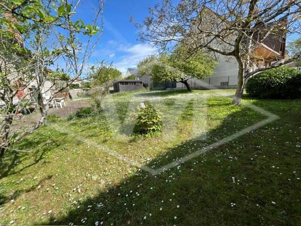 RARE SUR LE SECTEUR !Découvrez cette maison individuelle....