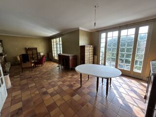  Maison à vendre 10 pièces 218 m²