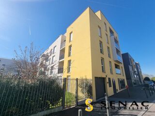  Parking / Garage � louer 