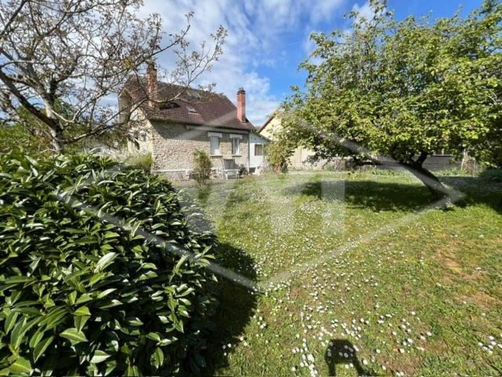 RARE SUR LE SECTEUR !Découvrez cette maison individuelle....
