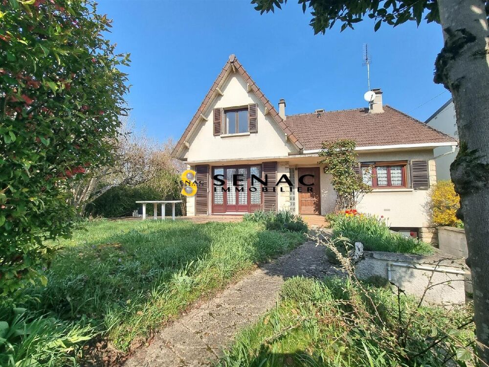SENAC IMMOBILIER vous propose : RARE CINQ CHAMBRES dont ....