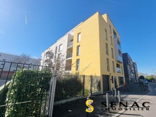  Parking / Garage � louer 