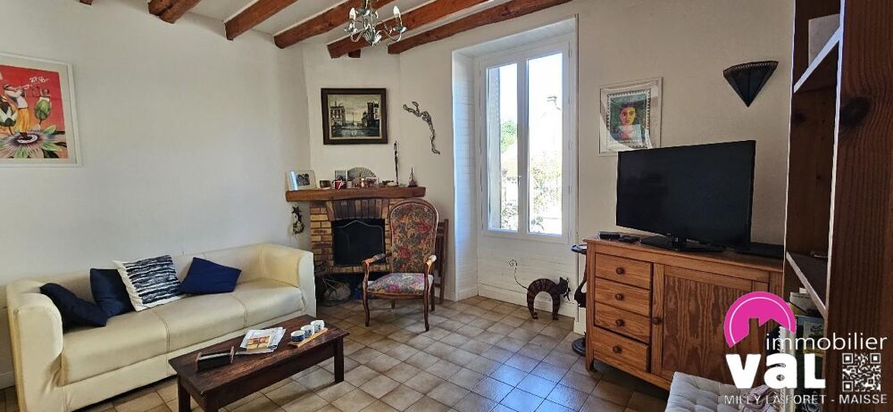 LA FERTÉ ALAISCharmante Maison ancienne avec courette pr....