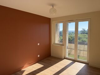  Appartement à louer 3 pièces 68 m²