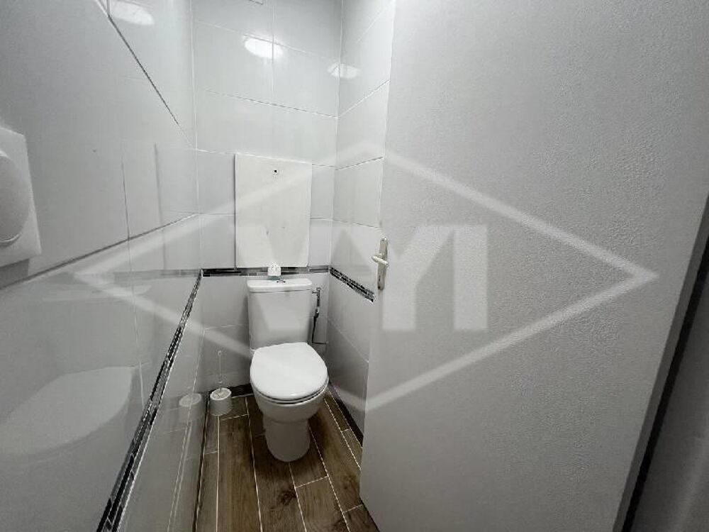 À SAISIR !Venez découvrir cet appartement F4 de 78m² env....