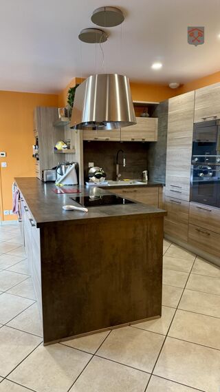  Maison � vendre 6 pi�ces 202 m�