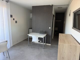  Appartement à louer 1 pièce 19 m²