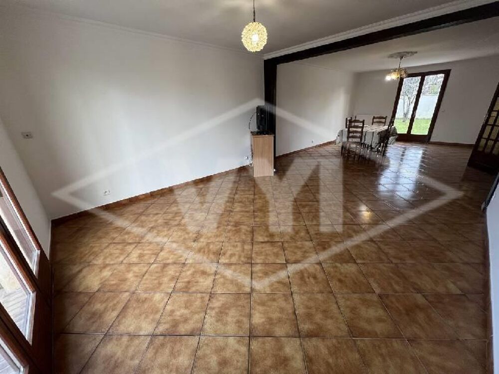 vente Maison - 6 pièce(s) - 141 m² Combs-la-Ville (77380)