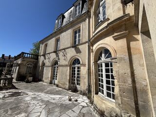  Maison à vendre 15 + pièces 423 m²