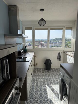  Appartement à louer 3 pièces 55 m²