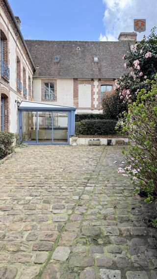  Maison � vendre 8 pi�ces 210 m�