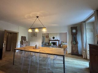  Maison  vendre 12 pices 303 m