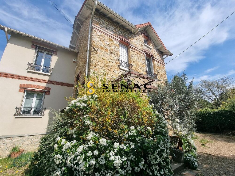 SENAC IMMOBILIER vous propose:VAUCELLES LIMITE ST LEU! ....