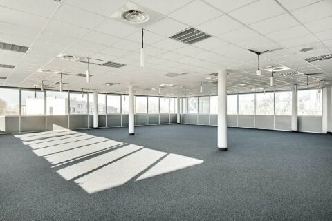   Location / Bureau - 139 m 