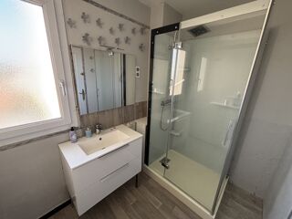  Appartement  vendre 2 pices 57 m