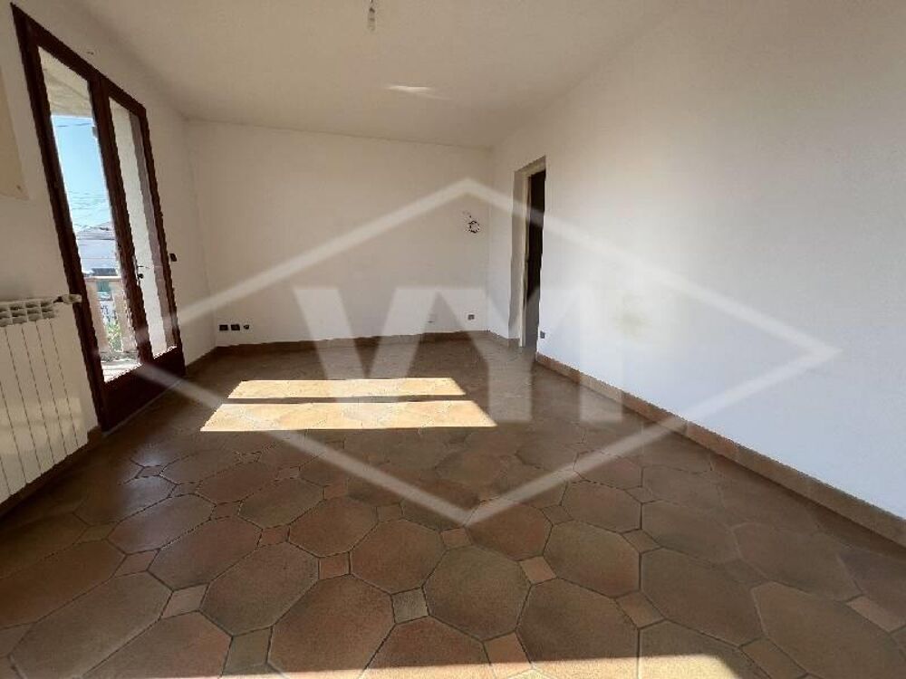 EXCLUSIVITÉ - MAISON FAMILIALE RARE SUR LE SECTEURSitué ....