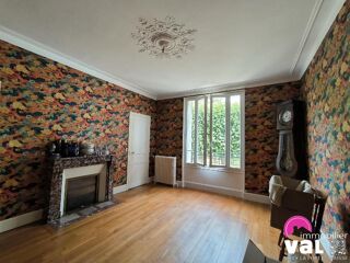  Maison à vendre 10 pièces 215 m²